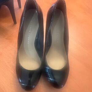 Black pattern leather stiletto